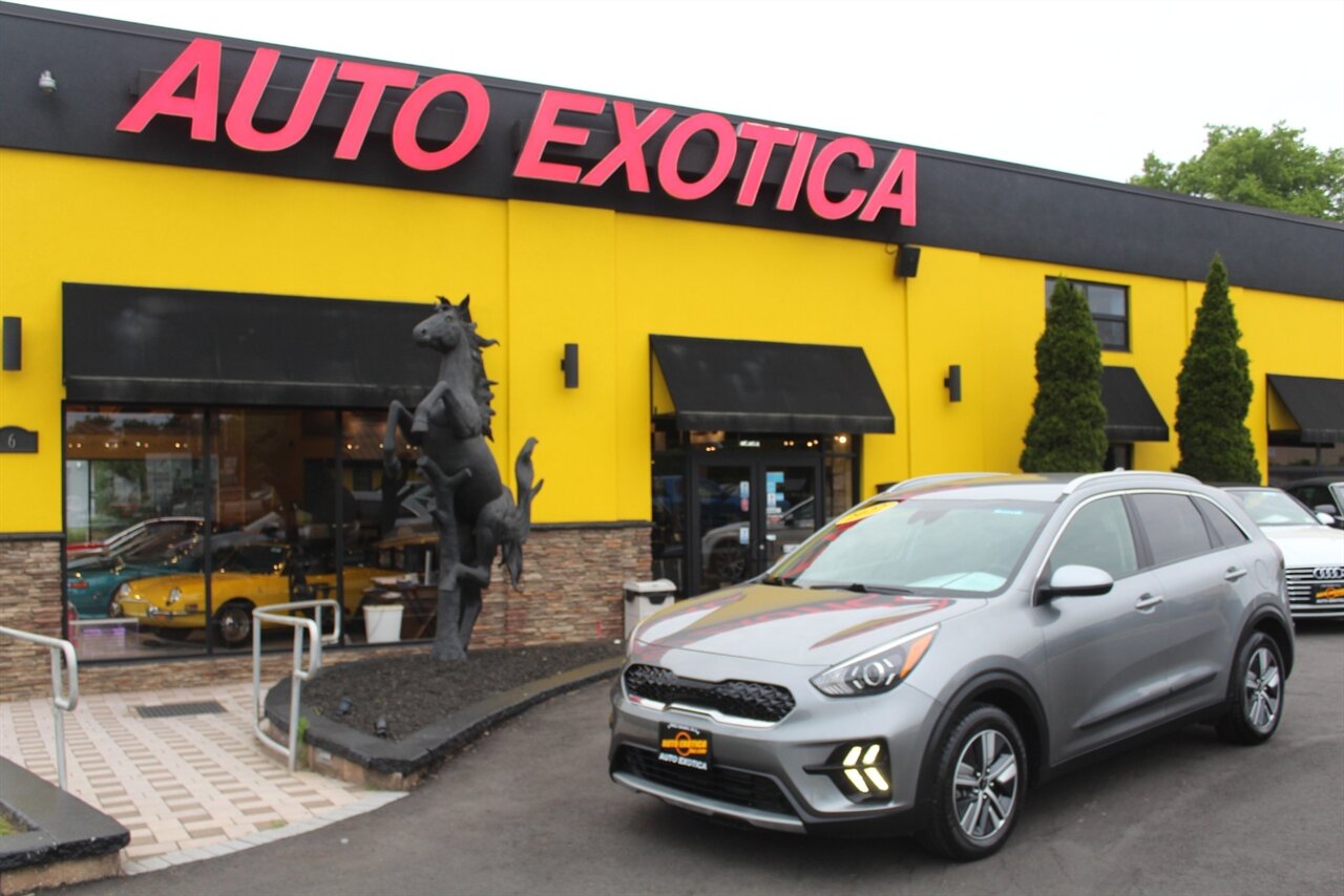 2022 Kia Niro LXS - Photo 1 - Red Bank, NJ 07701