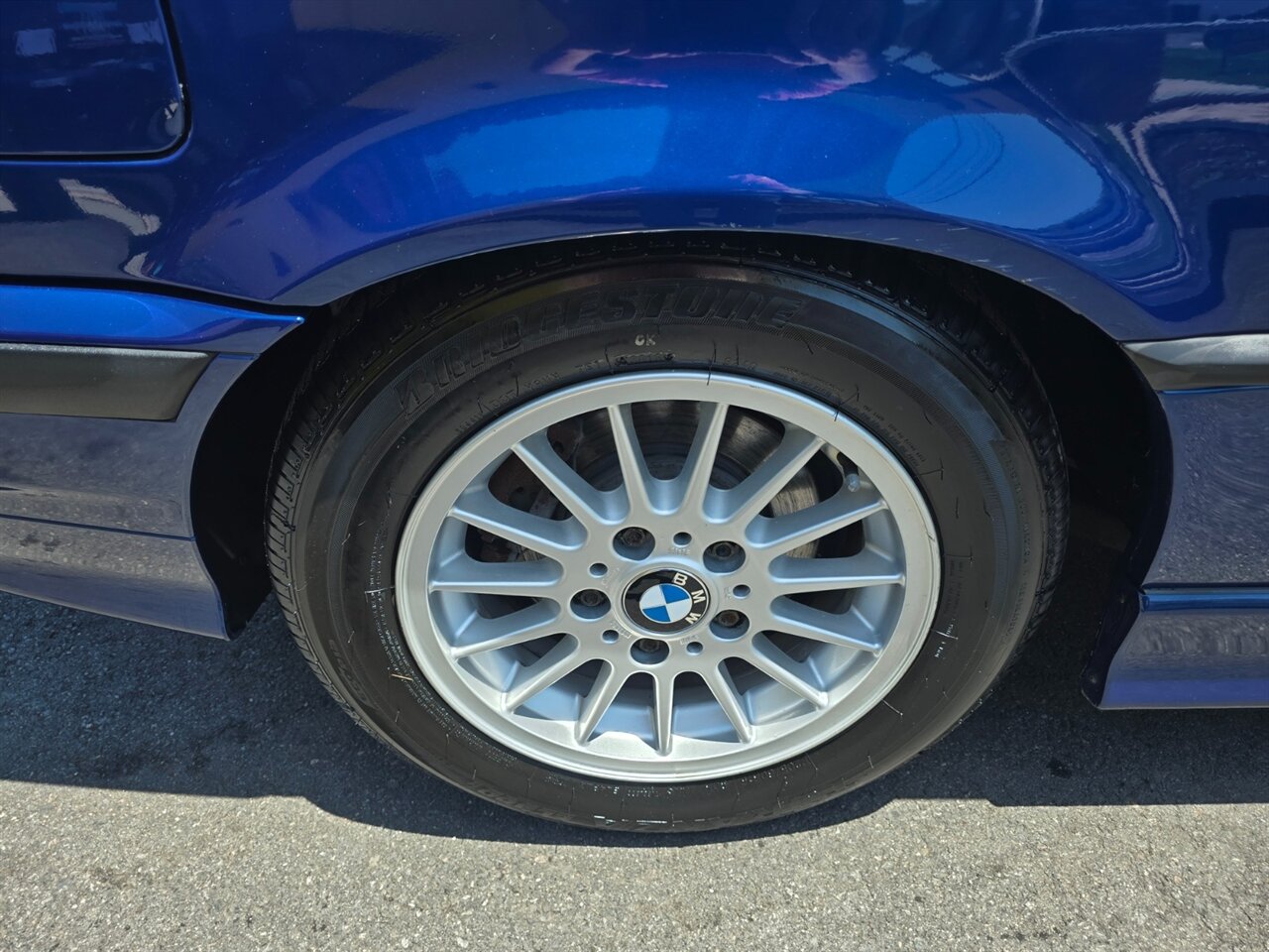 1998 BMW 328i - Photo 38 - Red Bank, NJ 07701