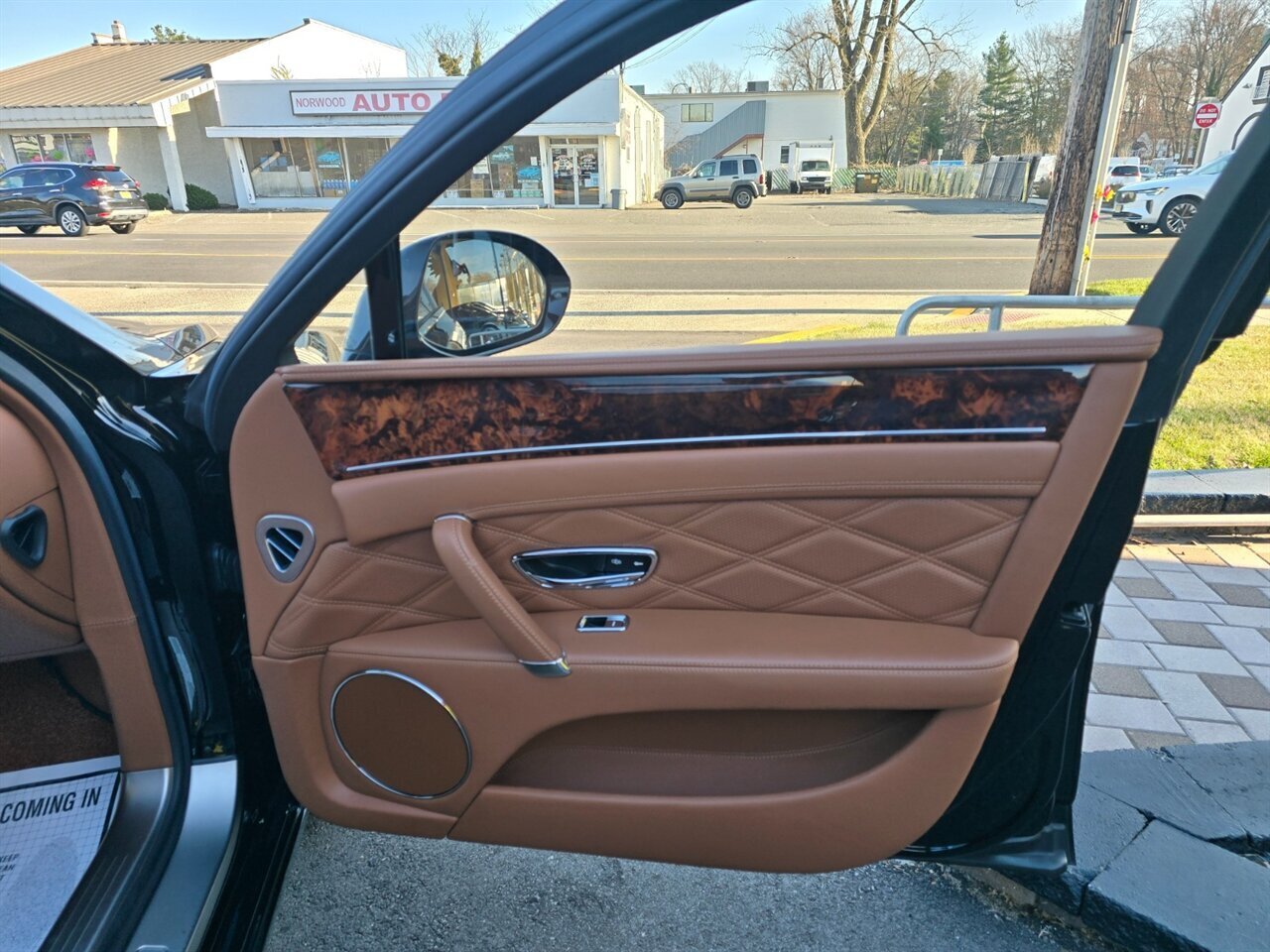 2014 Bentley Flying Spur W12 - Photo 31 - Red Bank, NJ 07701