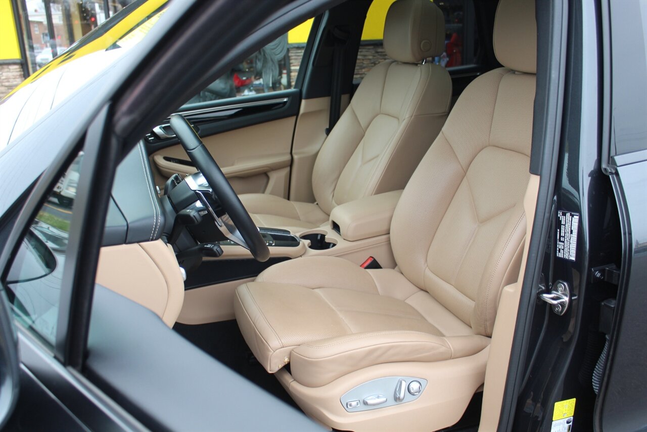 2019 Porsche Macan - Photo 14 - Red Bank, NJ 07701