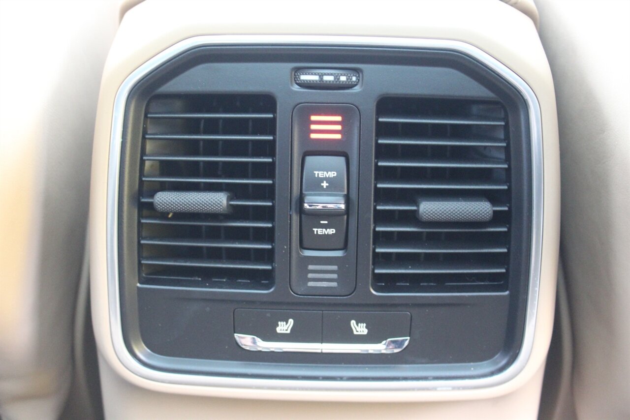 2019 Porsche Macan - Photo 9 - Red Bank, NJ 07701