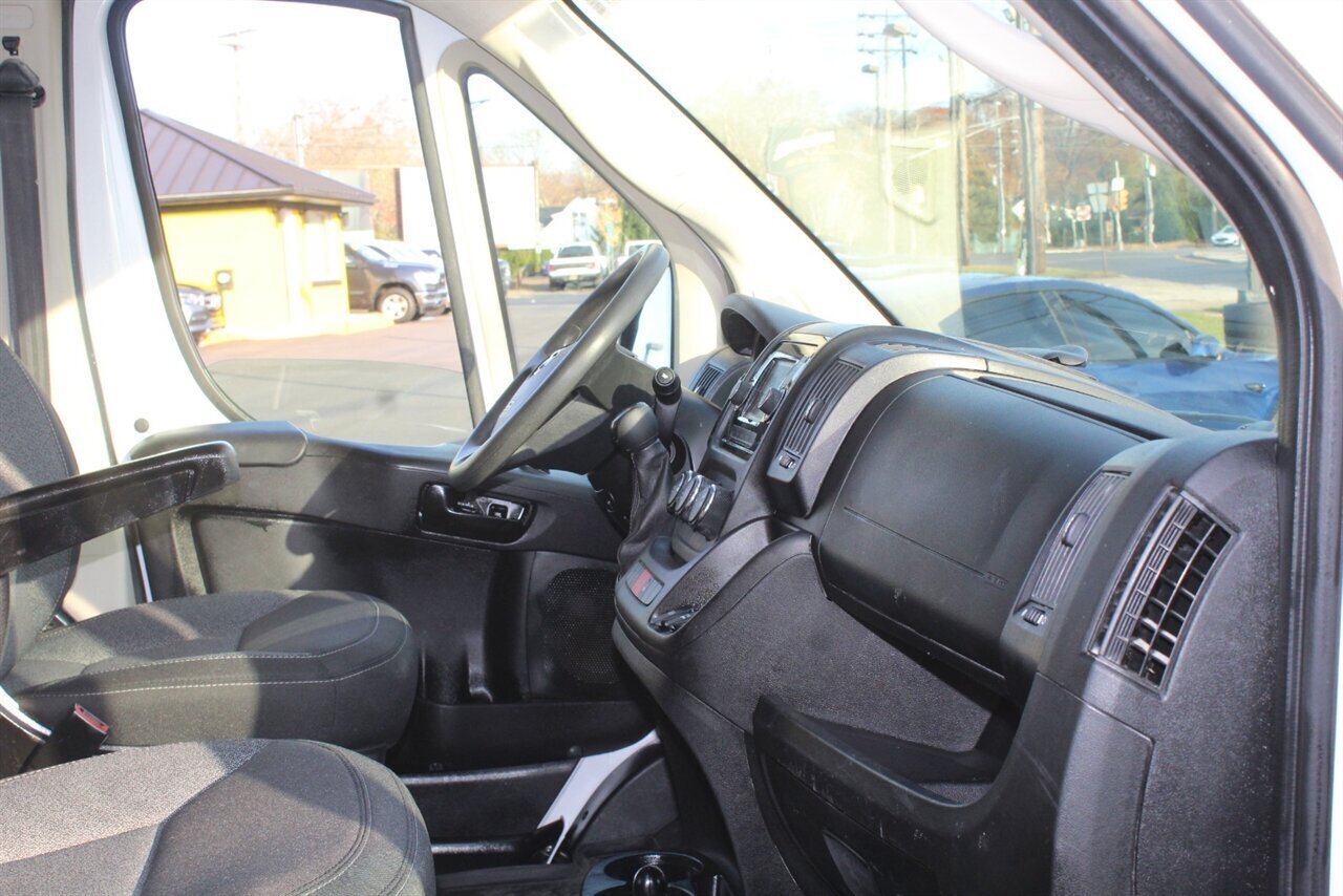 2019 RAM ProMaster 2500 Cargo - Photo 14 - Red Bank, NJ 07701