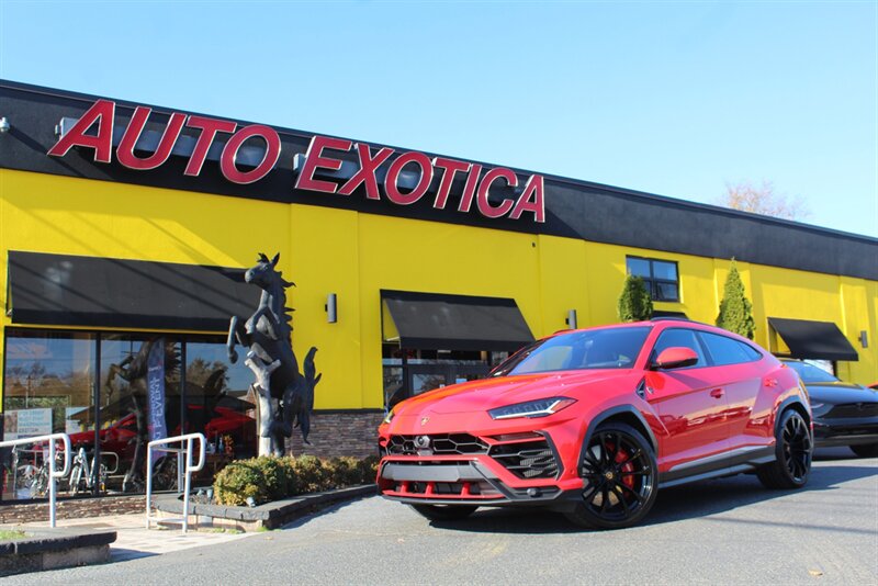 2019 Lamborghini Urus  