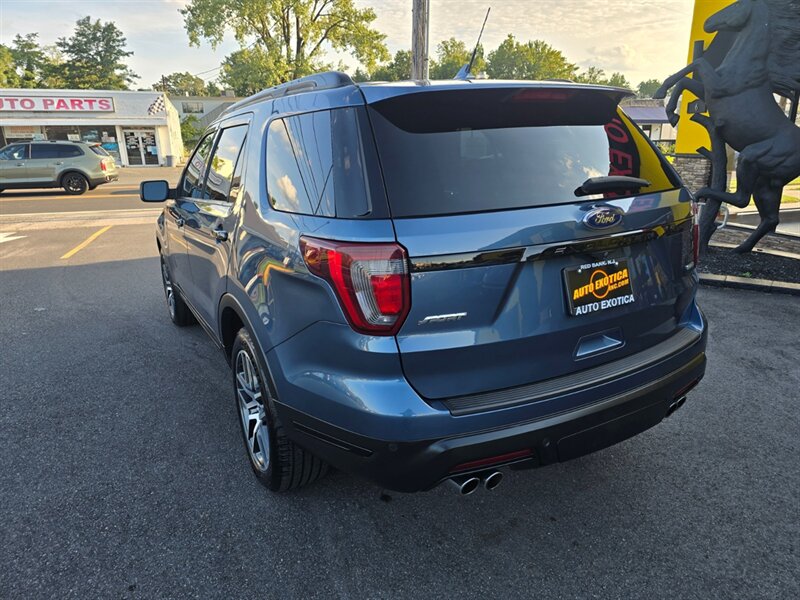 2019 Ford Explorer Sport  
