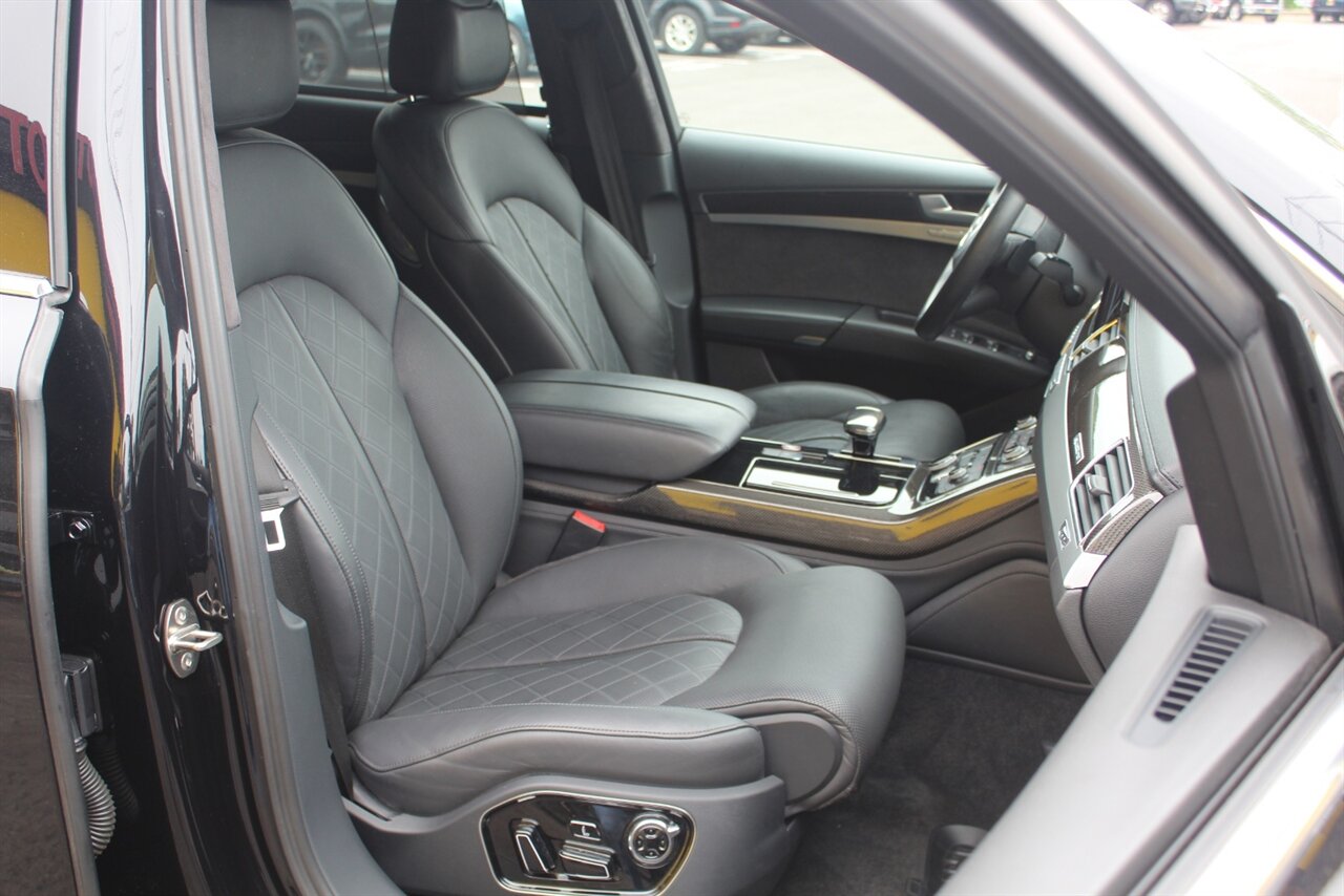 2014 Audi S8 4.0T quattro - Photo 18 - Red Bank, NJ 07701