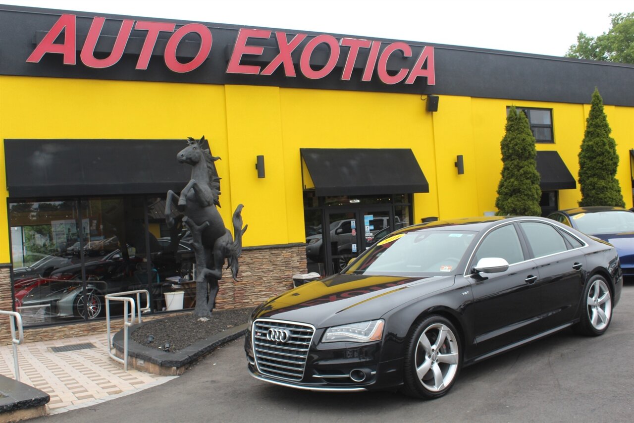 2014 Audi S8 4.0T quattro - Photo 1 - Red Bank, NJ 07701