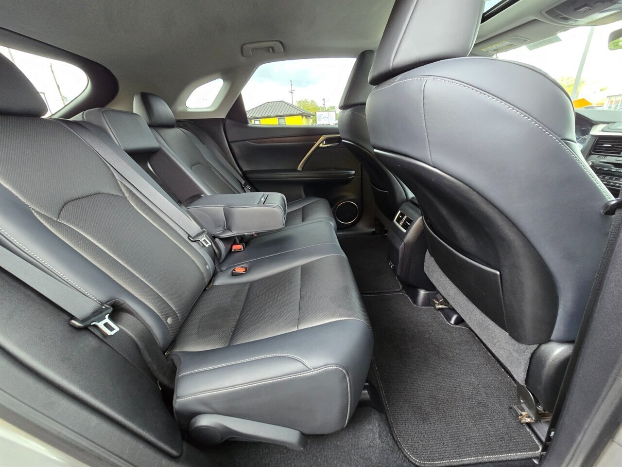 2021 Lexus RX 350 - Photo 17 - Red Bank, NJ 07701