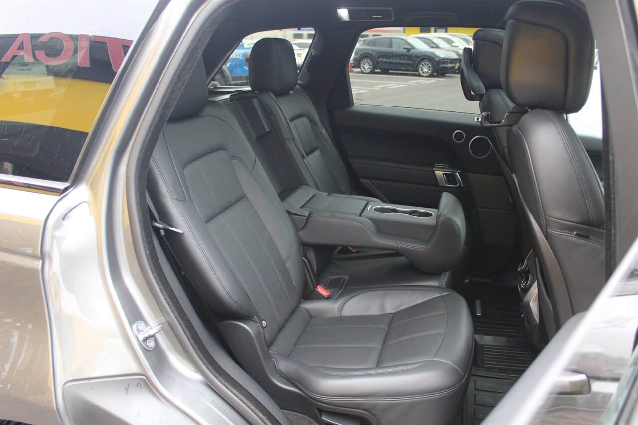 2018 Land Rover Range Rover Sport Supercharged Dynamic photo 17