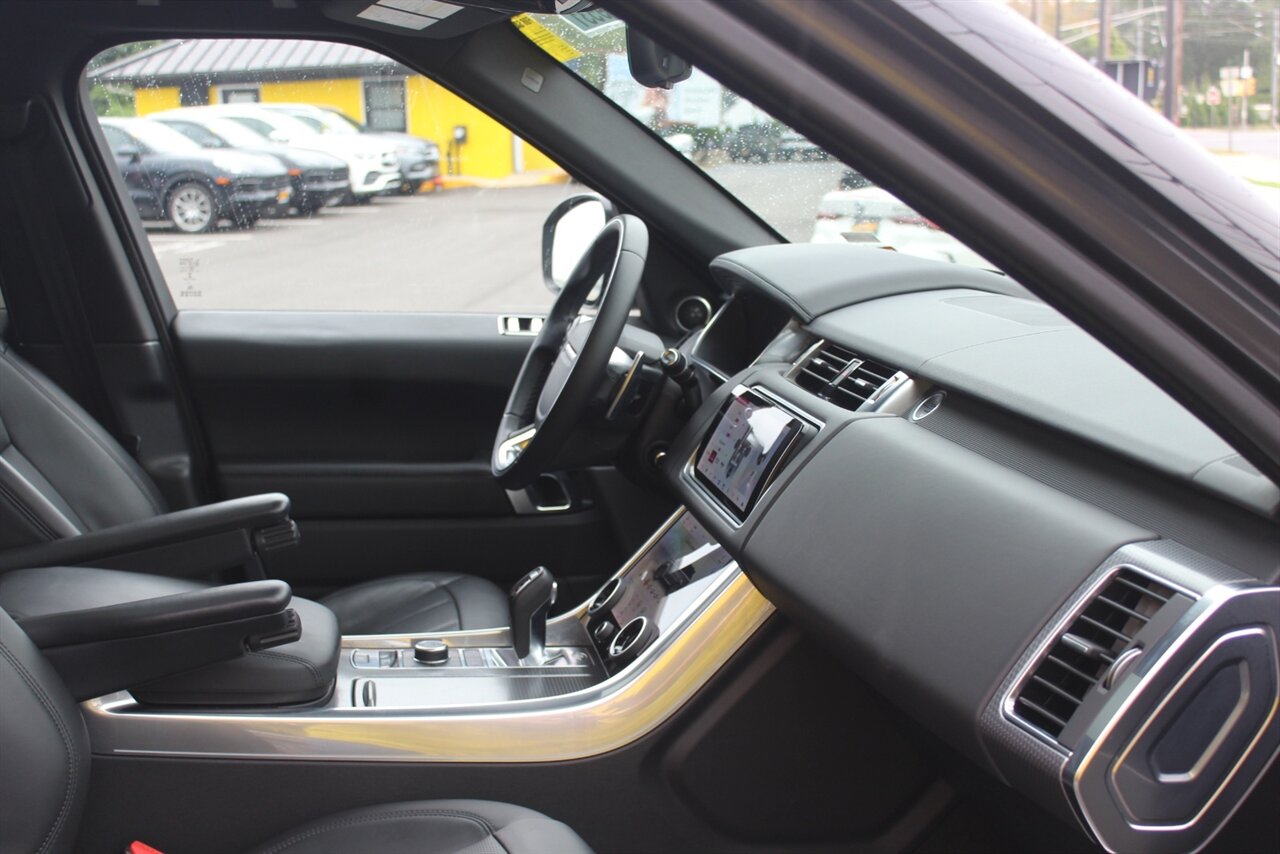 2018 Land Rover Range Rover Sport Supercharged Dynamic photo 19