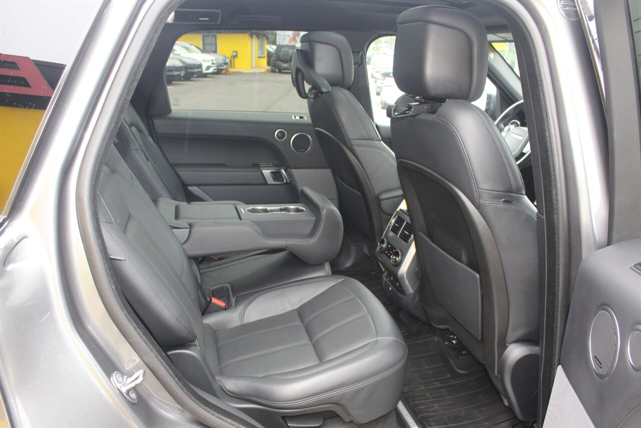 2018 Land Rover Range Rover Sport Supercharged Dynamic photo 16