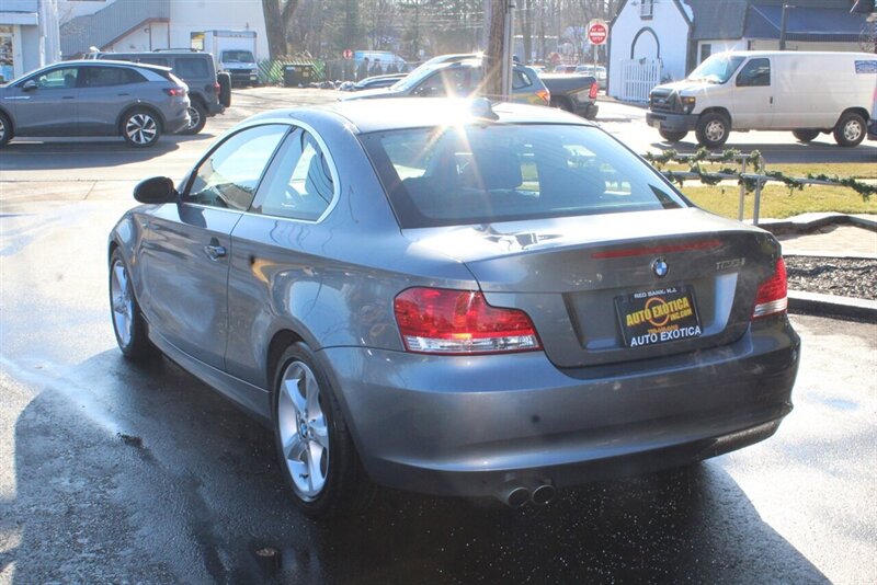 2009 BMW 128i  