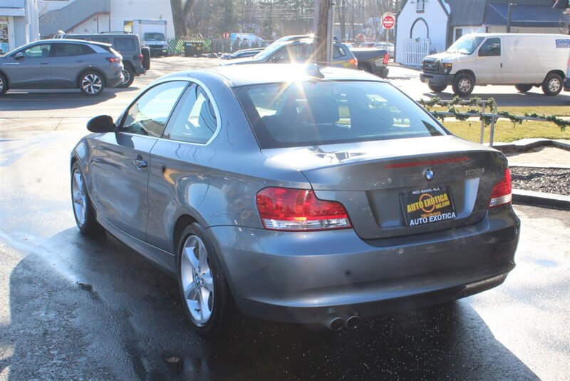 2009 BMW 128i  