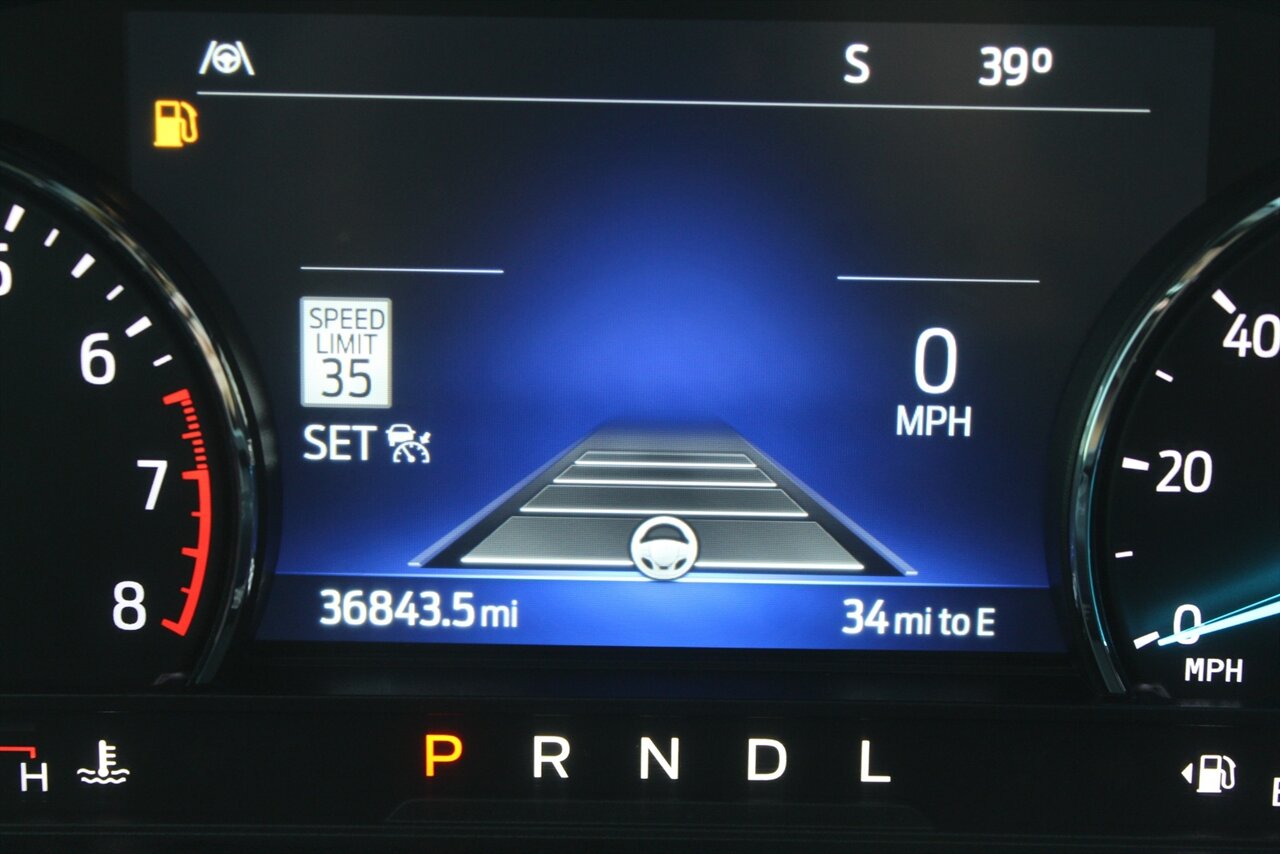 2022 Ford Explorer XLT - Photo 5 - Red Bank, NJ 07701