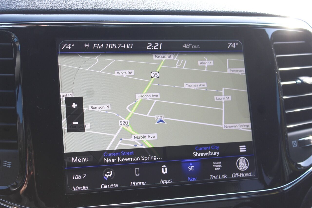 2020 Jeep Grand Cherokee Limited - Photo 8 - Red Bank, NJ 07701