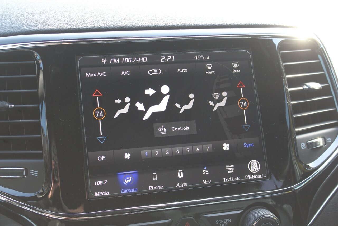 2020 Jeep Grand Cherokee Limited - Photo 10 - Red Bank, NJ 07701