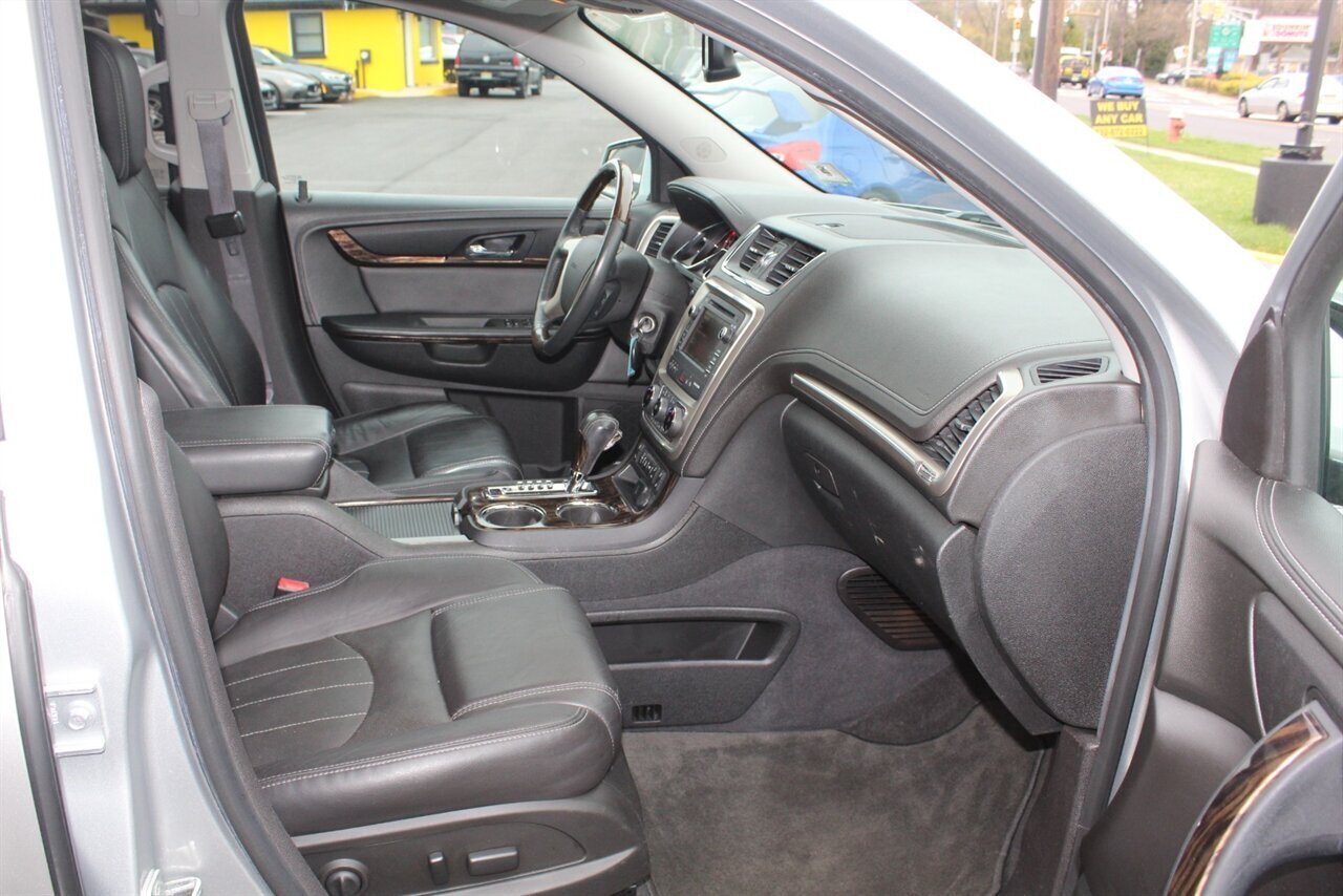 2015 GMC Acadia Denali - Photo 15 - Red Bank, NJ 07701