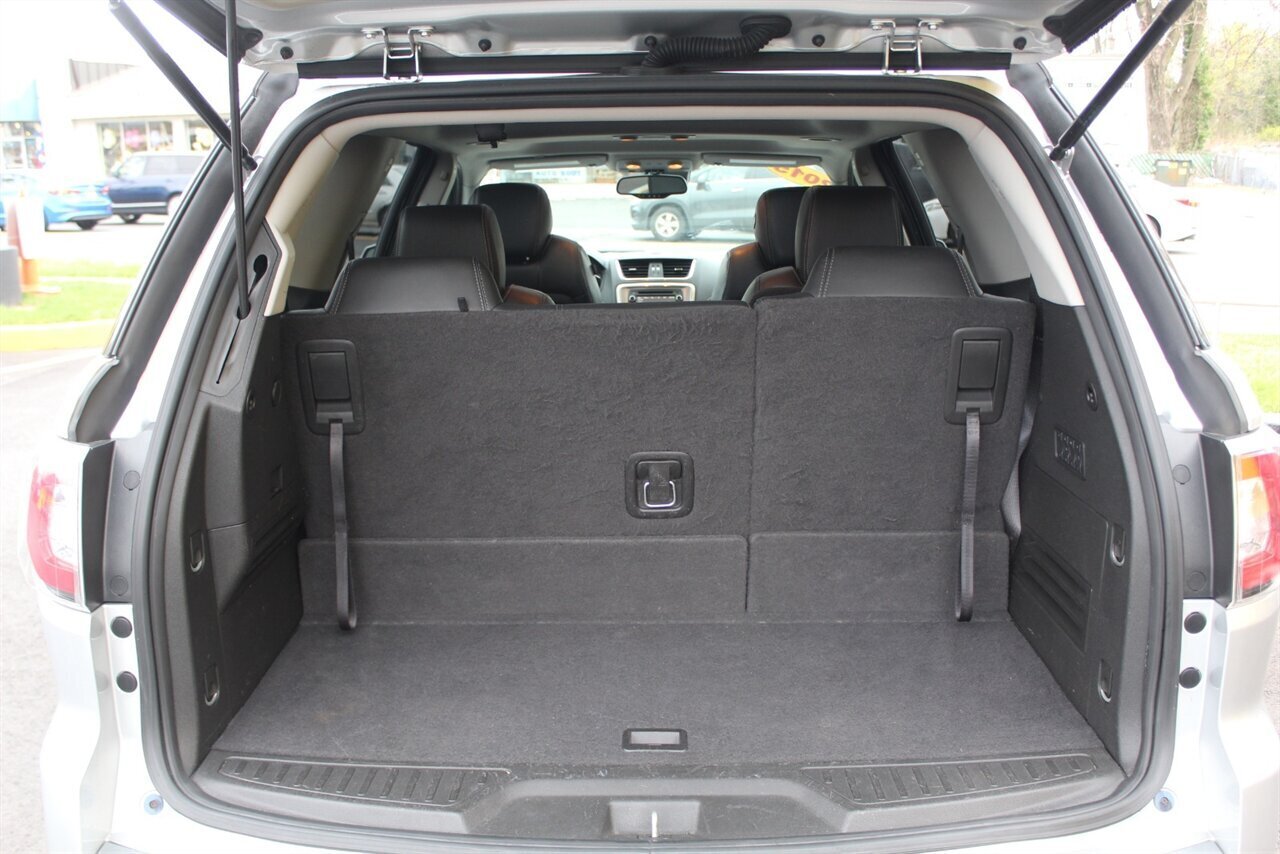 2015 GMC Acadia Denali - Photo 24 - Red Bank, NJ 07701