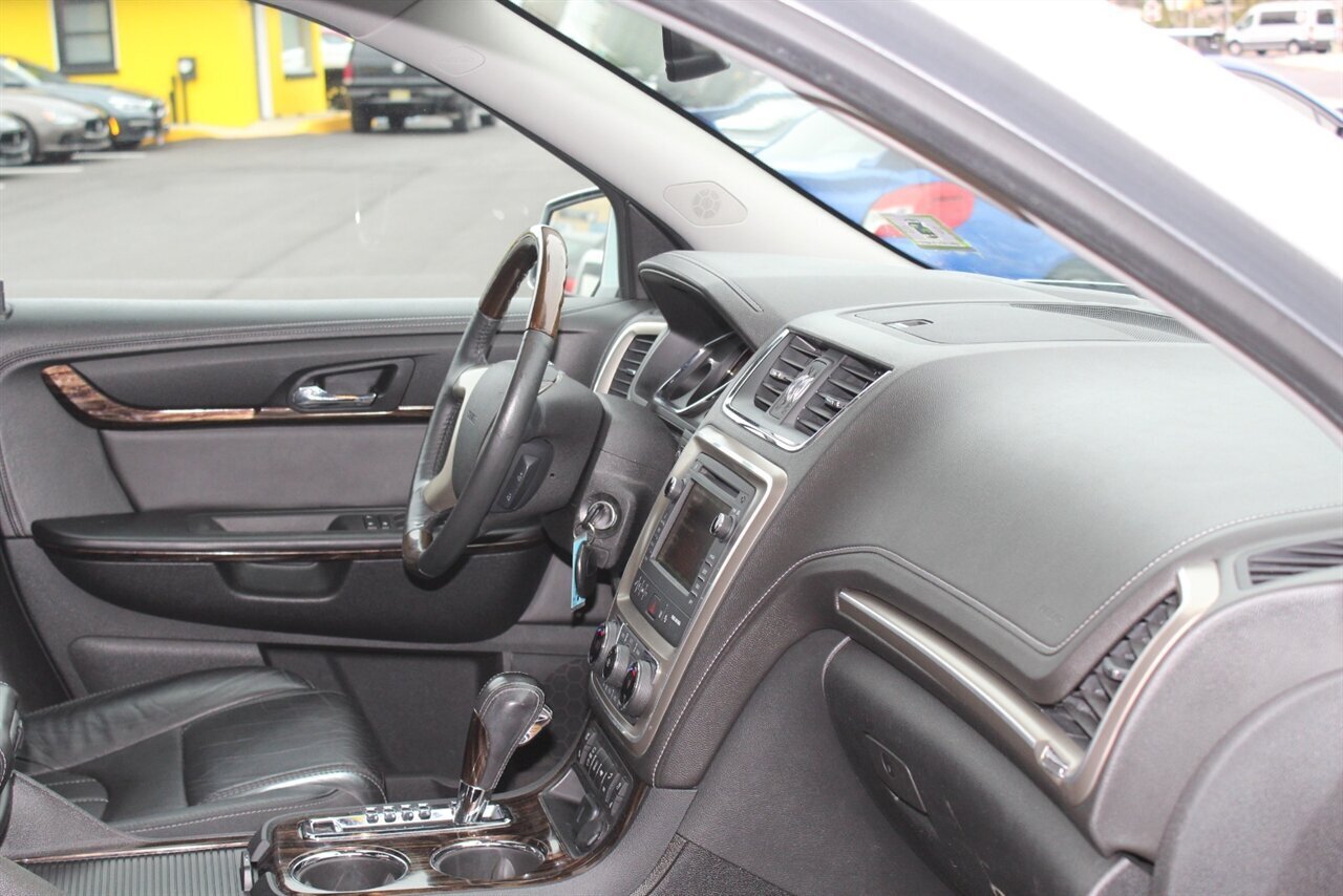 2015 GMC Acadia Denali - Photo 21 - Red Bank, NJ 07701