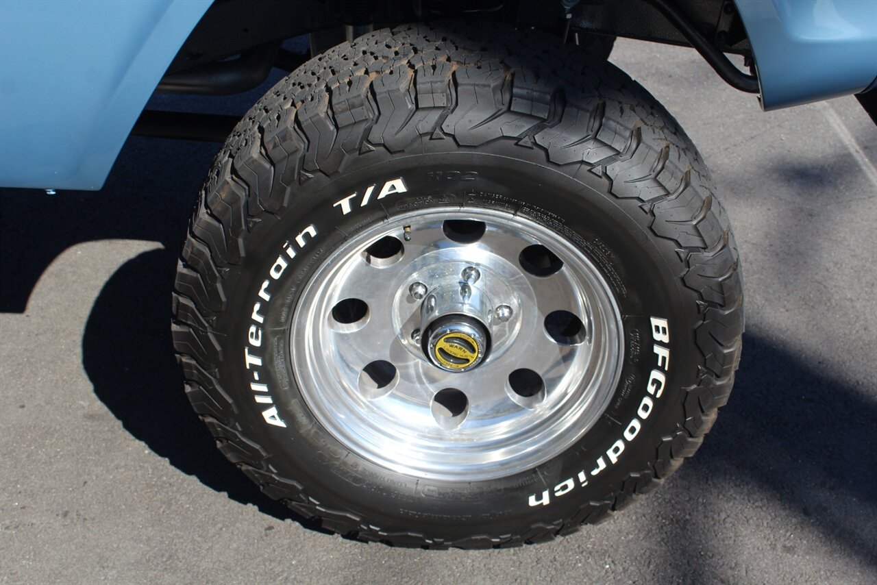 1976 Ford Bronco Signature series - Photo 34 - Red Bank, NJ 07701