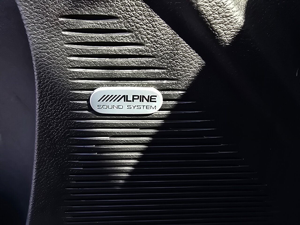 2019 Dodge Challenger GT - Photo 10 - Red Bank, NJ 07701