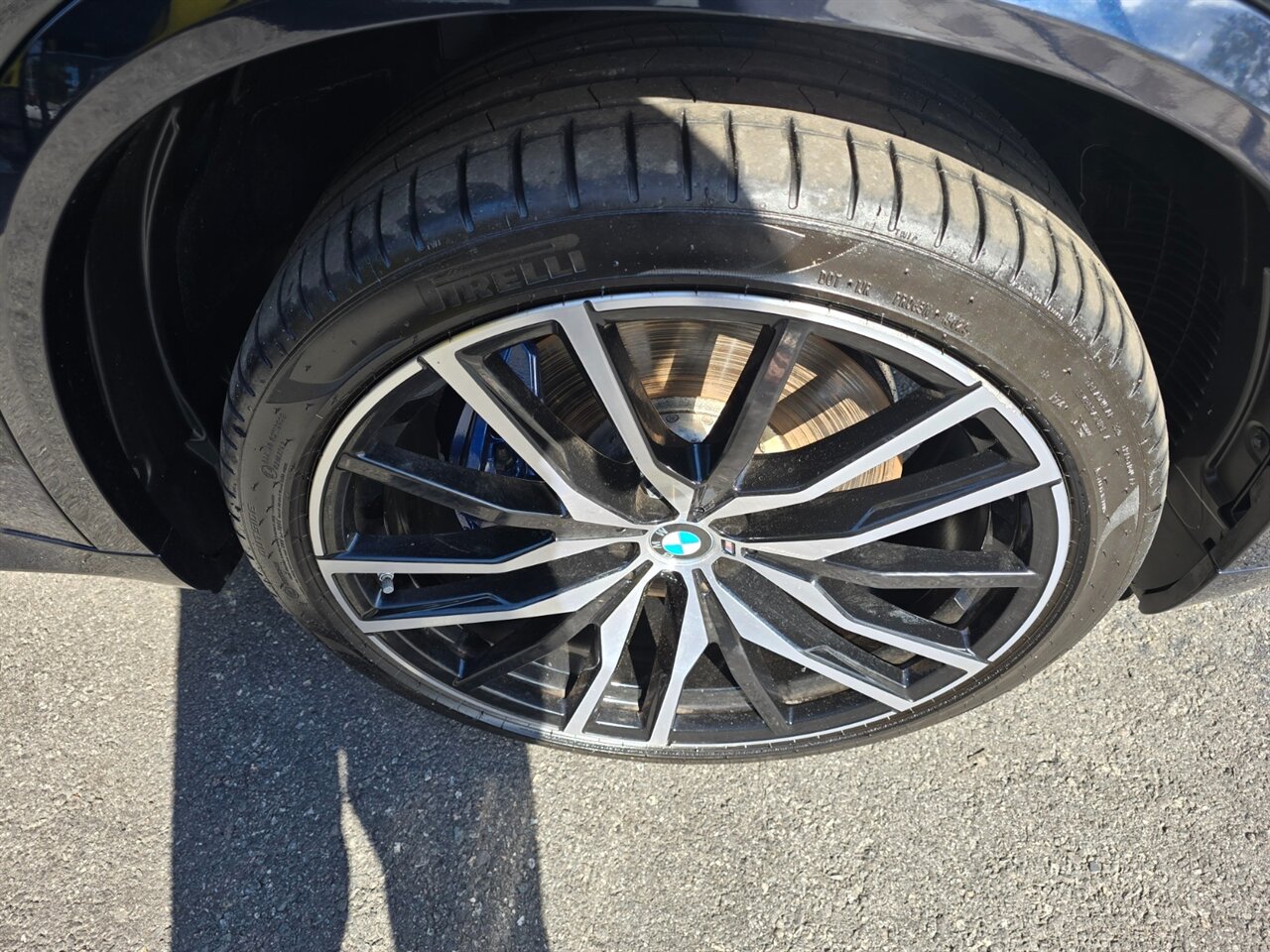 2025 BMW X5 M60i - Photo 31 - Red Bank, NJ 07701