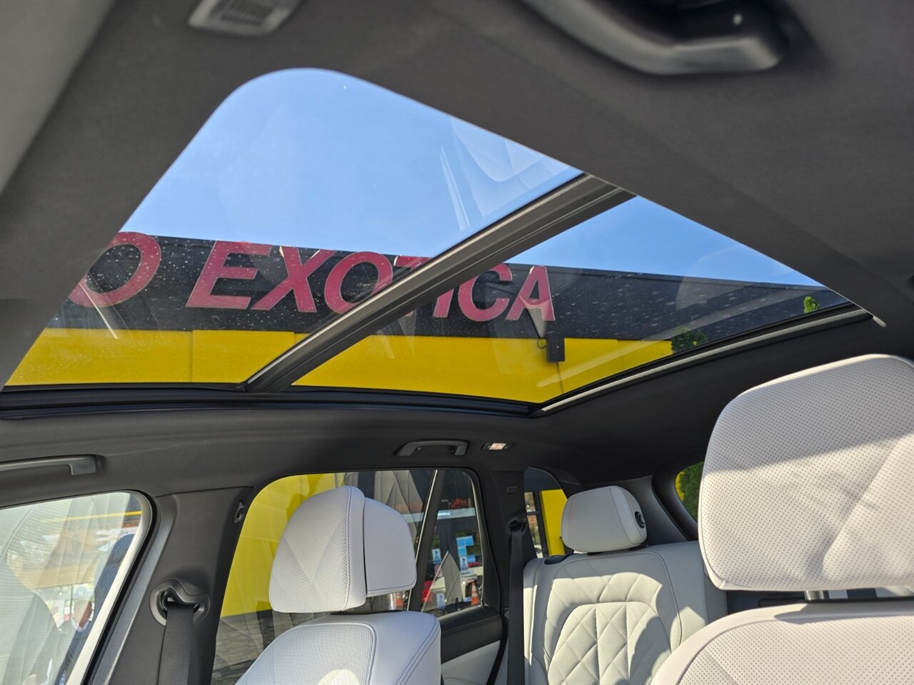 2025 BMW X5 M60i - Photo 22 - Red Bank, NJ 07701