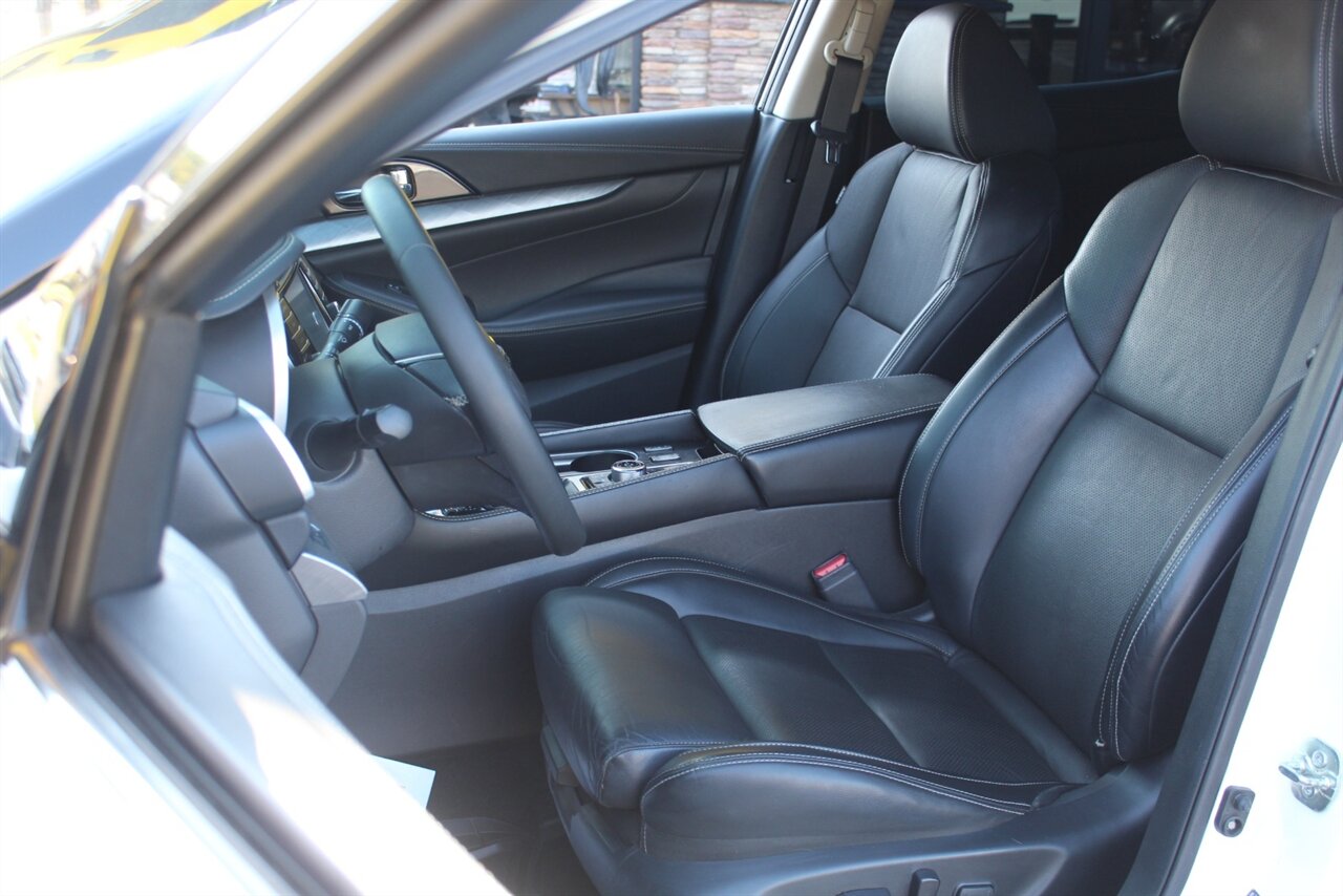 2016 Nissan Maxima SV photo 11