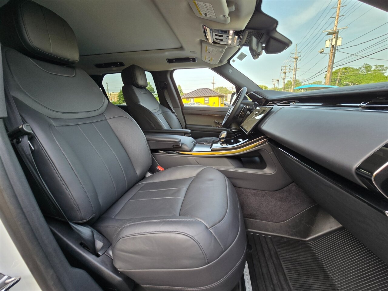 2024 Land Rover Range Rover Sport P400 Dynamic SE - Photo 16 - Red Bank, NJ 07701