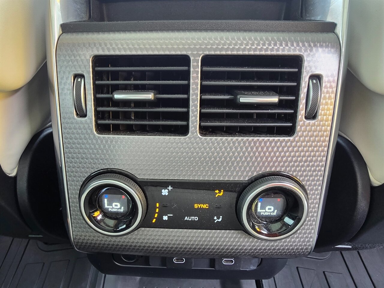 2022 Land Rover Range Rover Sport HST - Photo 9 - Red Bank, NJ 07701