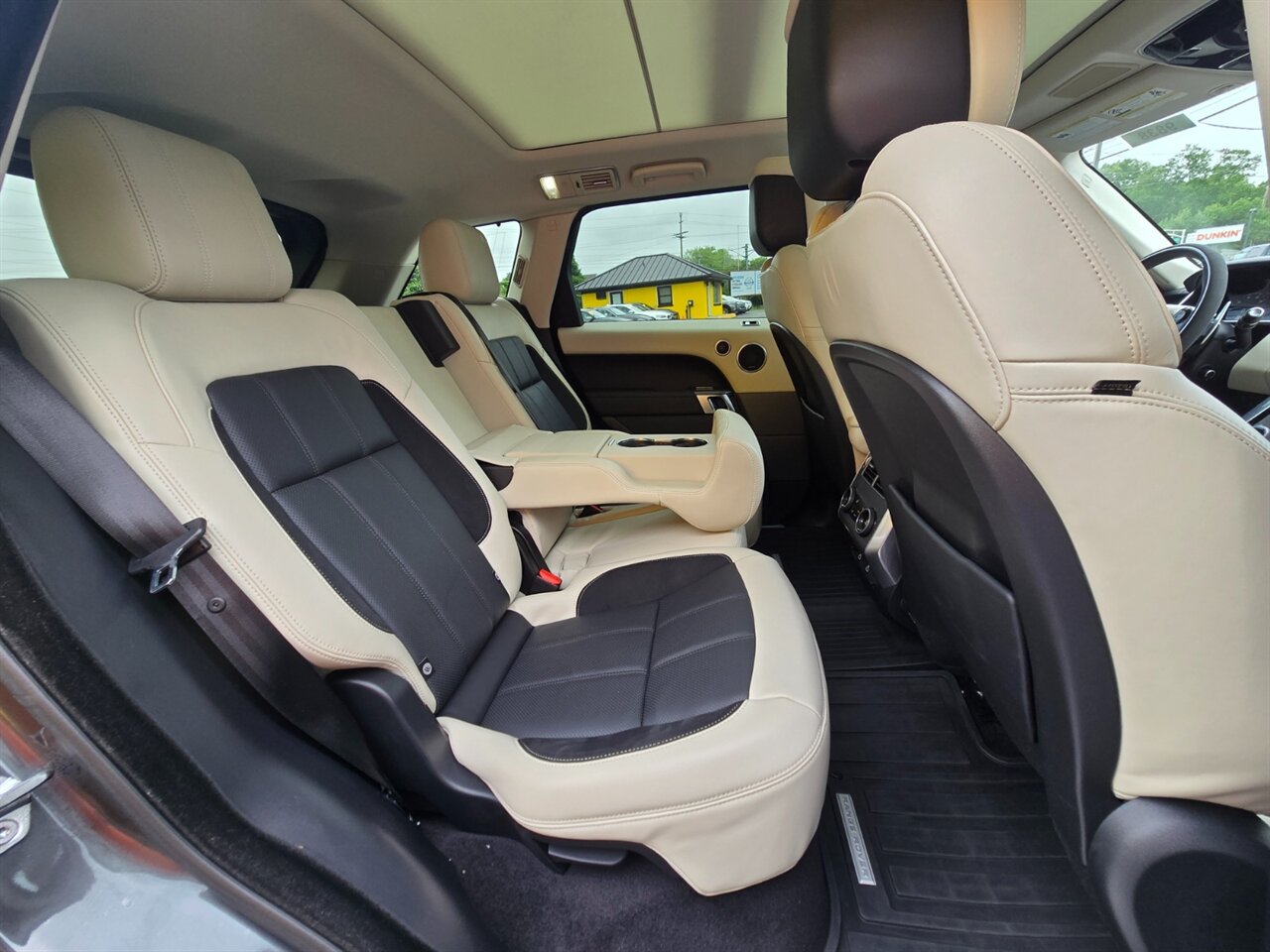 2022 Land Rover Range Rover Sport HST - Photo 19 - Red Bank, NJ 07701