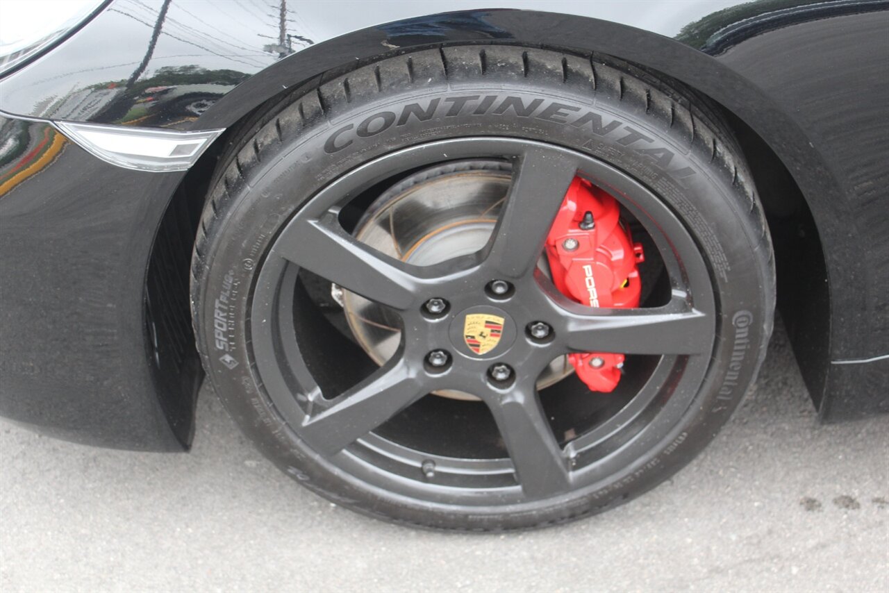2018 Porsche Cayman S photo 22