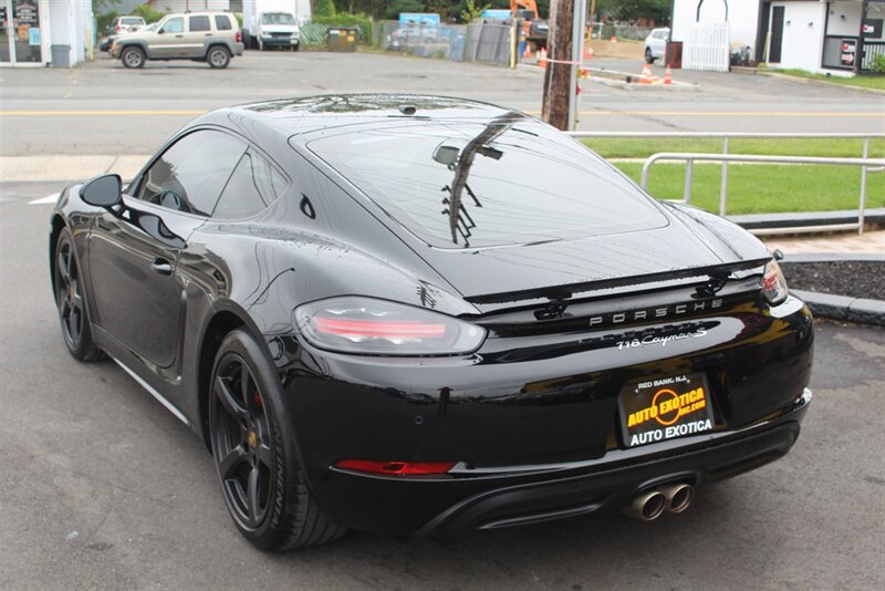 2018 Porsche 718 Cayman S  