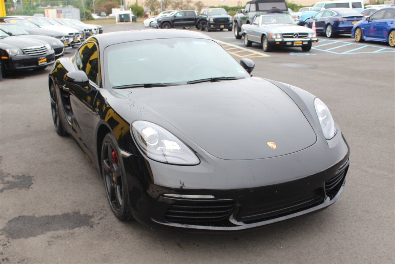 2018 Porsche Cayman S photo 3