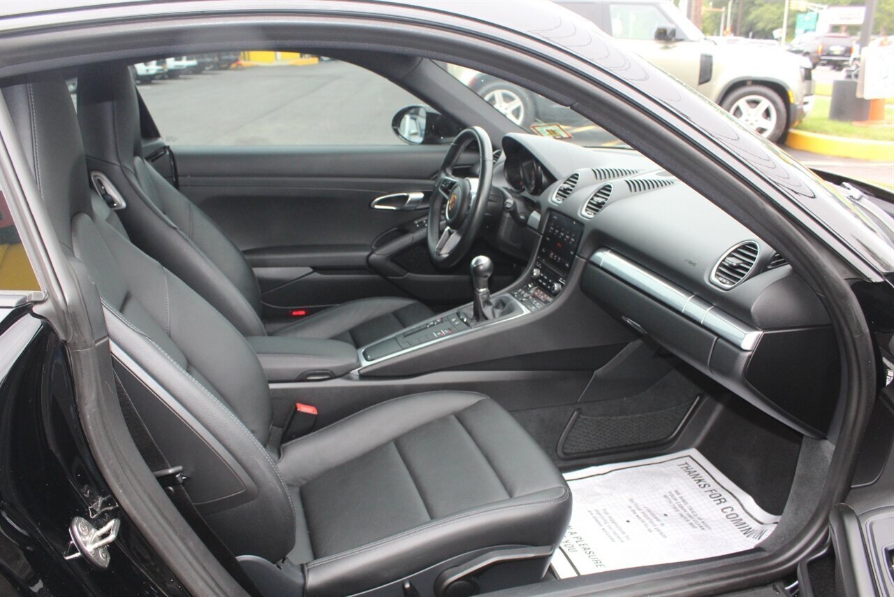 2018 Porsche 718 Cayman S - Photo 13 - Red Bank, NJ 07701