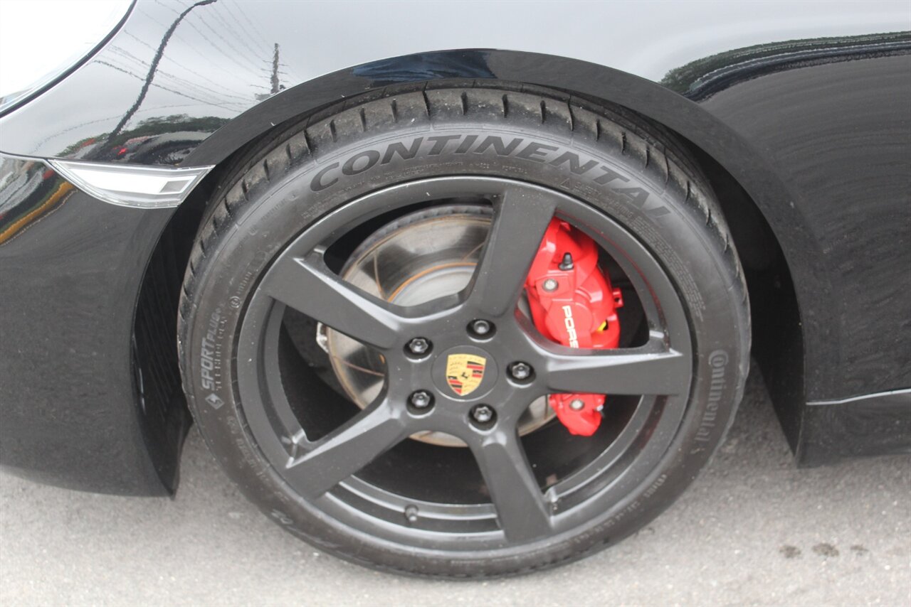 2018 Porsche Cayman S photo 23