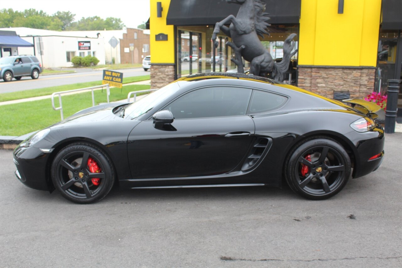 2018 Porsche Cayman S photo 18