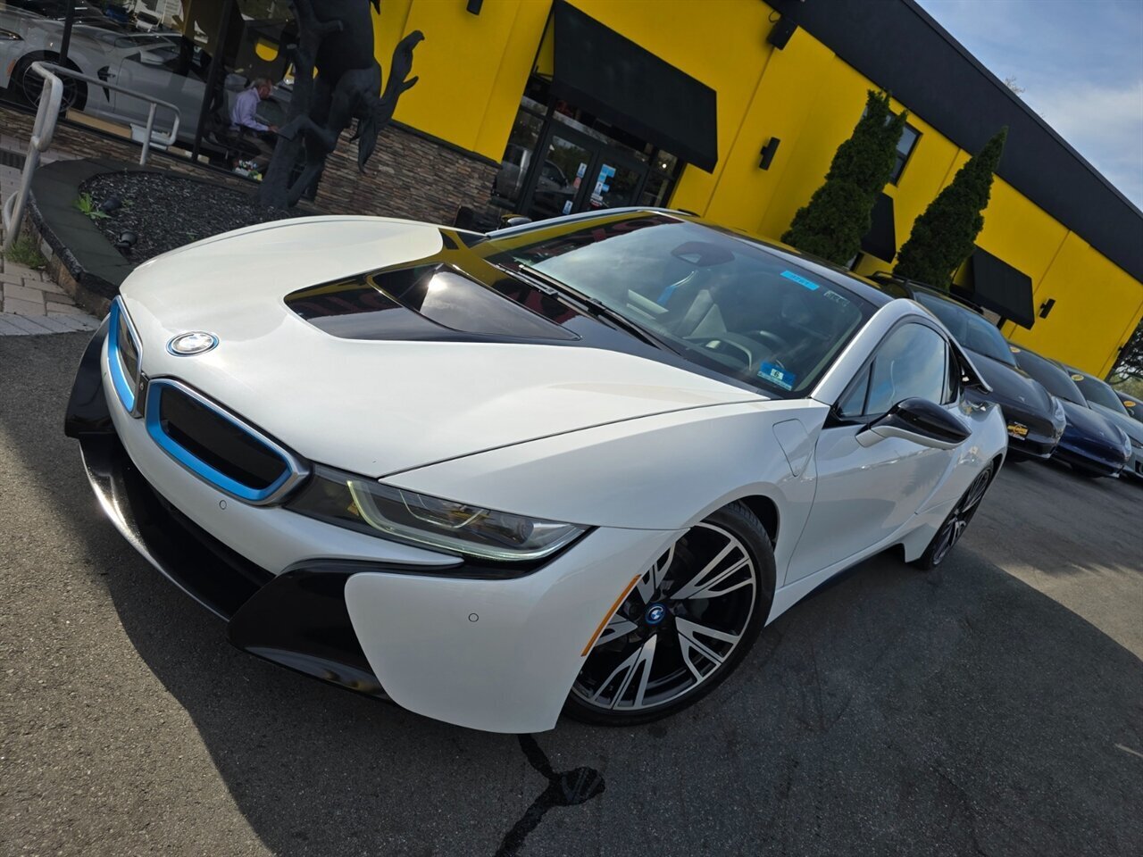 2016 BMW i8 - Photo 3 - Red Bank, NJ 07701