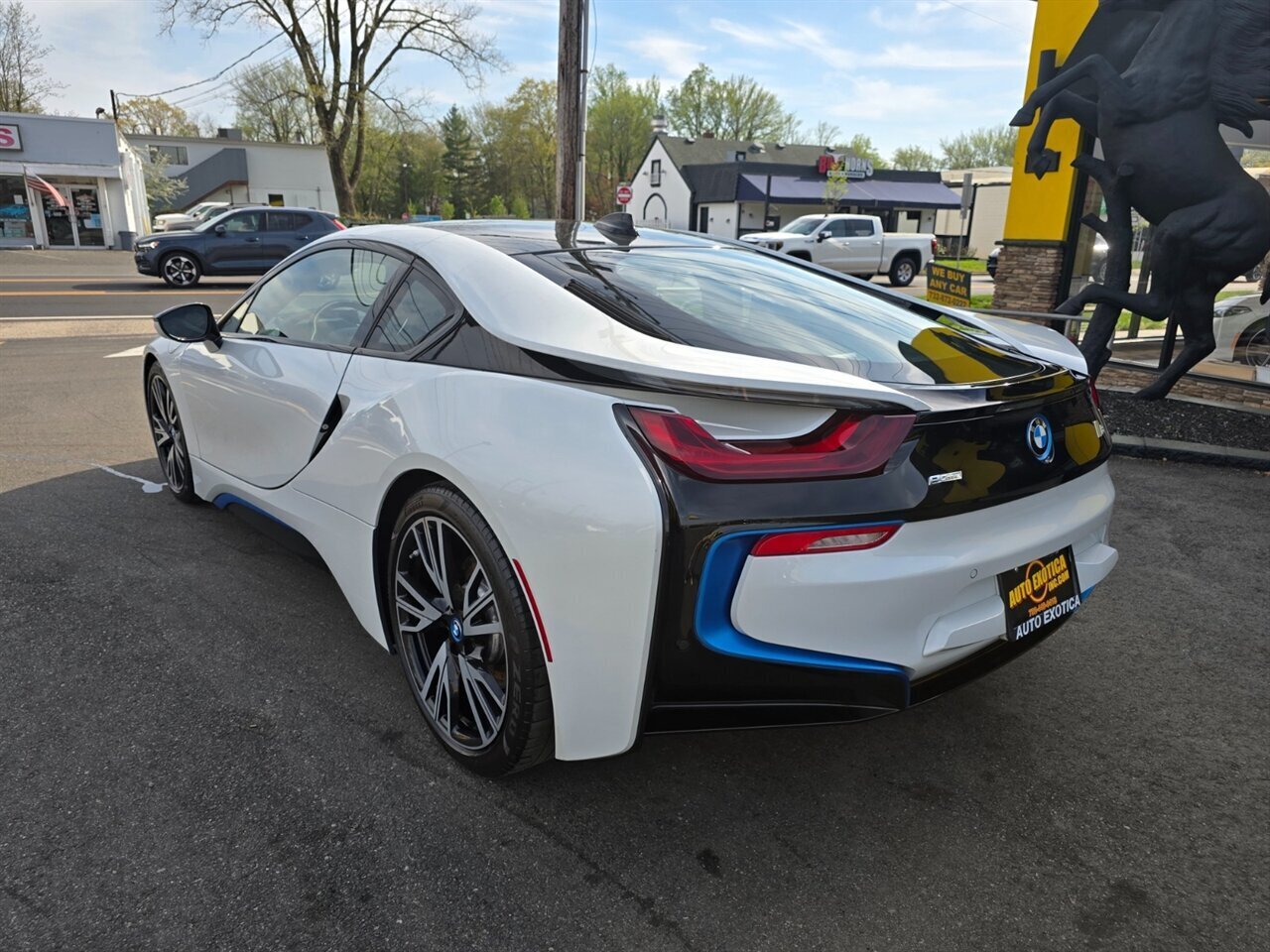 2016 BMW i8 - Photo 6 - Red Bank, NJ 07701