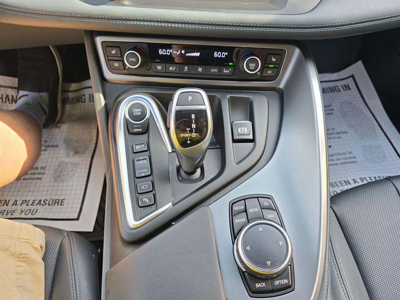 2016 BMW i8 - Photo 12 - Red Bank, NJ 07701