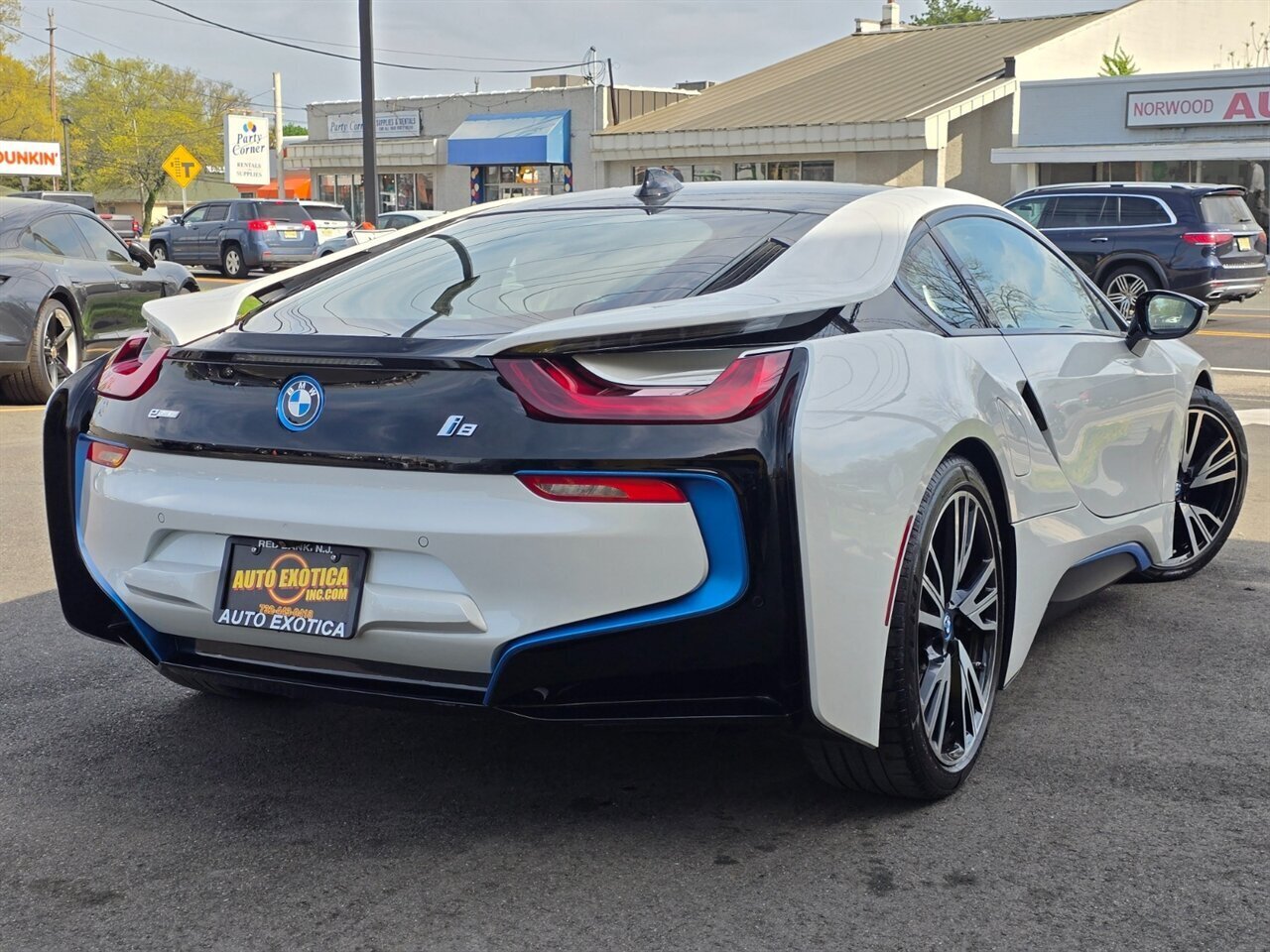 2016 BMW i8 - Photo 2 - Red Bank, NJ 07701