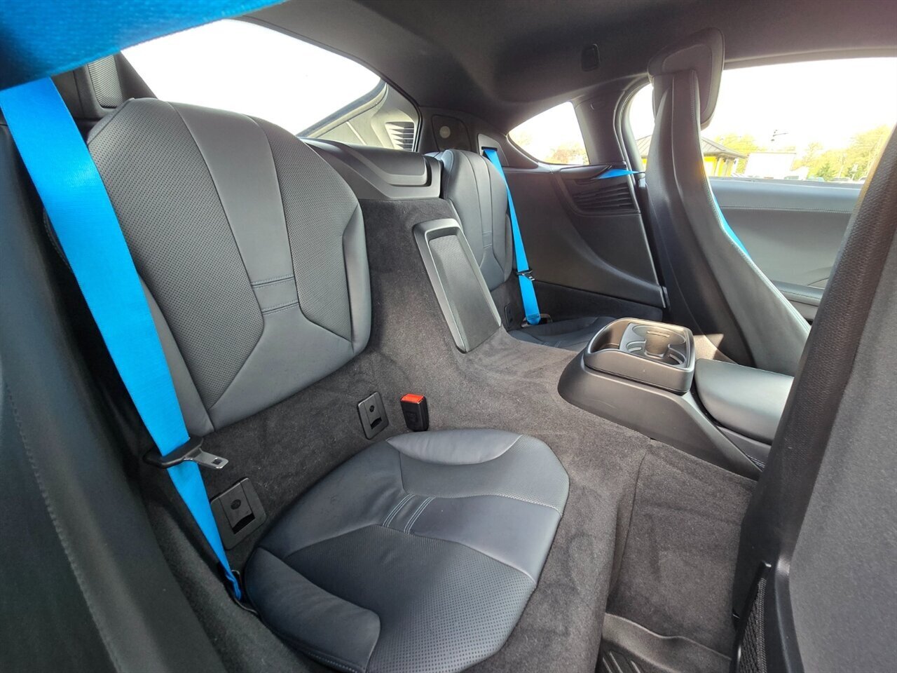2016 BMW i8 - Photo 22 - Red Bank, NJ 07701