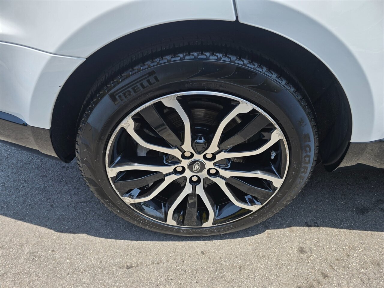 2019 Land Rover Range Rover Sport HSE - Photo 28 - Red Bank, NJ 07701