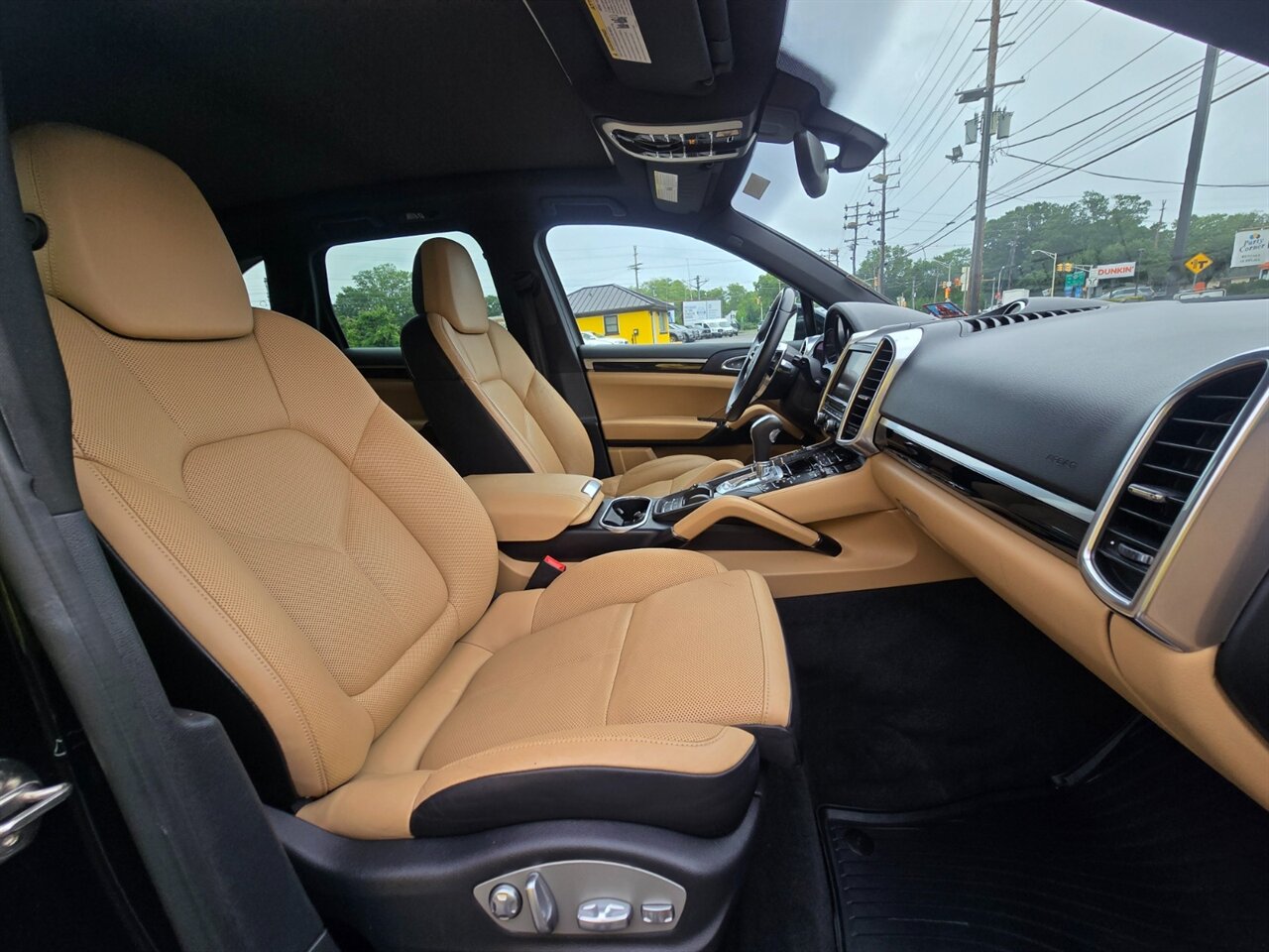 2016 Porsche Cayenne - Photo 15 - Red Bank, NJ 07701