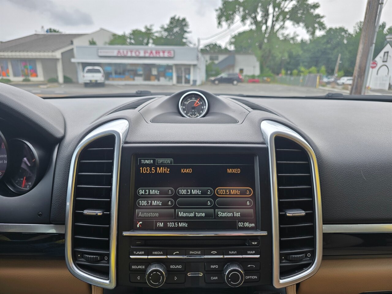 2016 Porsche Cayenne - Photo 7 - Red Bank, NJ 07701