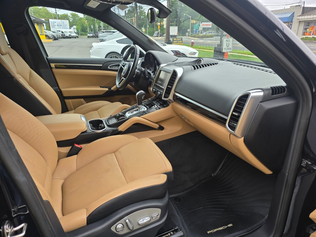 2016 Porsche Cayenne - Photo 14 - Red Bank, NJ 07701