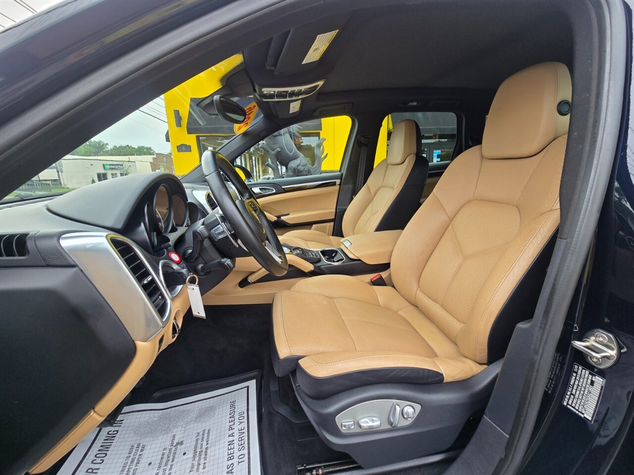 2016 Porsche Cayenne - Photo 13 - Red Bank, NJ 07701