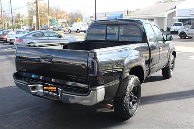 2009 Toyota Tacoma PreRunner V6   - Photo 3 - Red Bank, NJ 07701