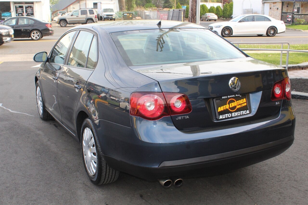 2009 Volkswagen Jetta S PZEV - Photo 2 - Red Bank, NJ 07701