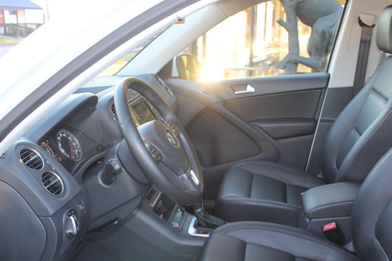 2017 Volkswagen Tiguan 2.0T Limited S 4Motion - Photo 15 - Red Bank, NJ 07701