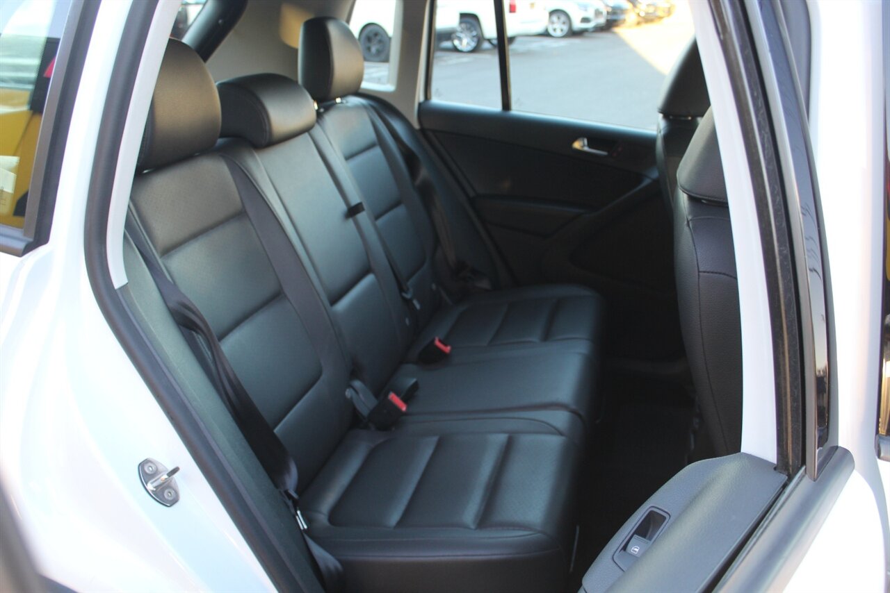 2017 Volkswagen Tiguan 2.0T Limited S 4Motion - Photo 14 - Red Bank, NJ 07701